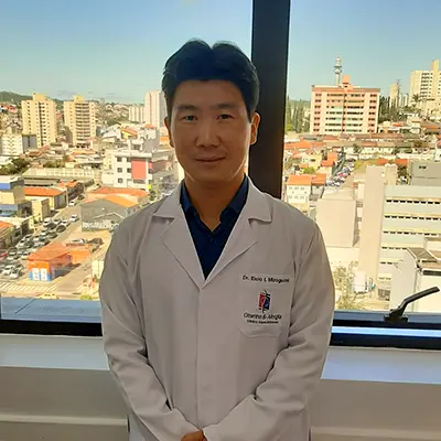 Otorrinolaringologista Elcio Izumi